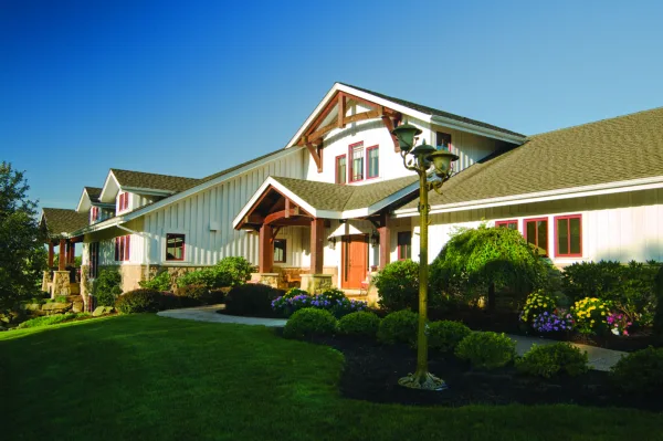 PHP_5175_CMYK Silvermist Recovery Center campus